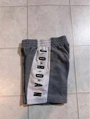 Jordan Kids Fleece Shorts Gray Size XS